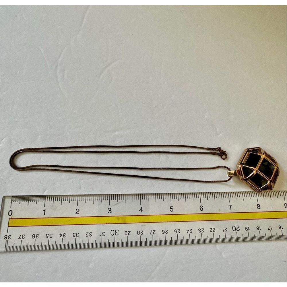 Gold tone pendant necklace with crystal inside - Picture 7 of 11